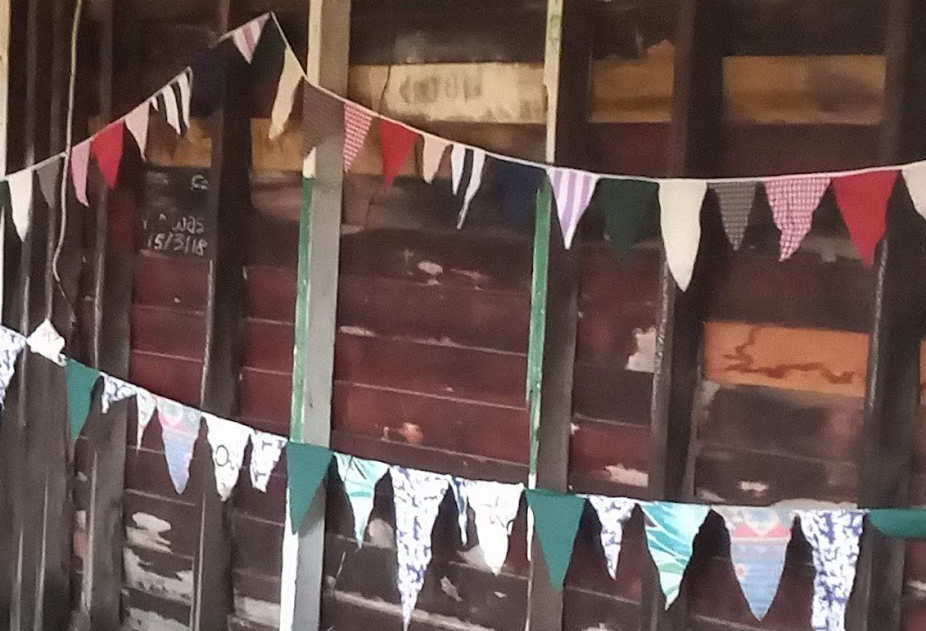 BUNTING